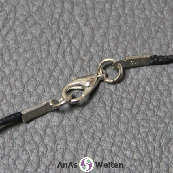 Der Karabinerverschluss der Stift Anhänger klein Kette.